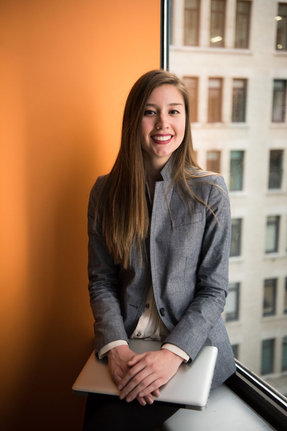 Business mentor talking one-on-one with a young entrepreneur