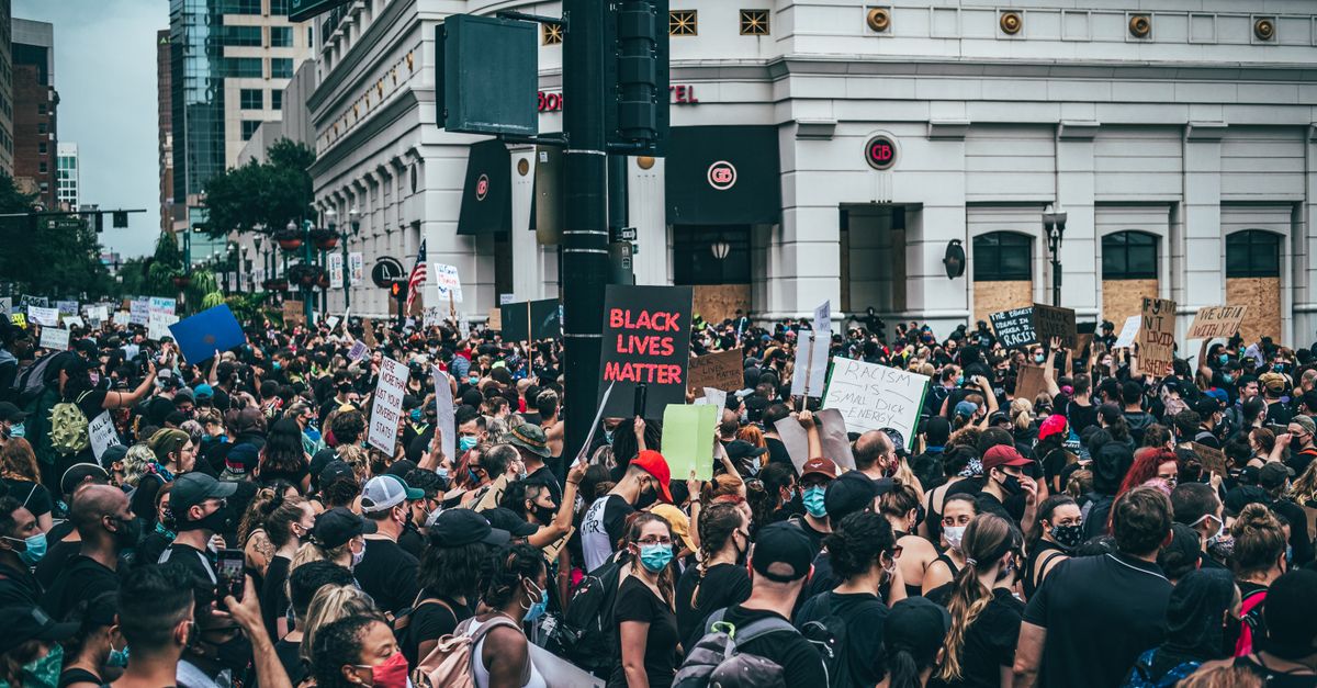 Protestand Rally Protesters Rallying on the Street · Free Stock Photo