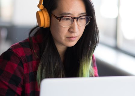 How to Choose the Right Web Hosting: A Beginner's Guide