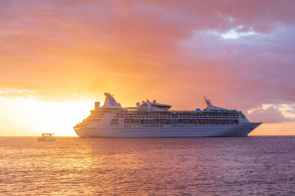 Cruise ship in U.S. territorial waters - does medicare cover emergencies in foreign countries Cruise ship in U.S. territorial waters - does medicare cover emergencies in foreign countries