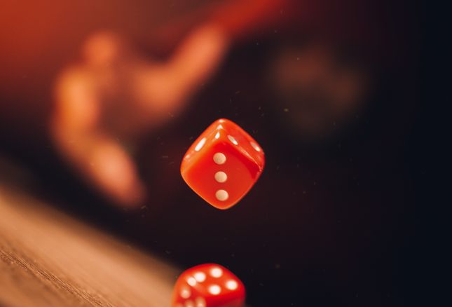 Online Casino: Spielautomaten und Live-Spiele im Überblick