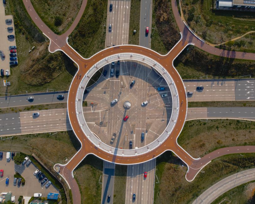 Salaires à Eindhoven en 2026 : combien gagne-t-on chez ASML, Philips et NXP ?