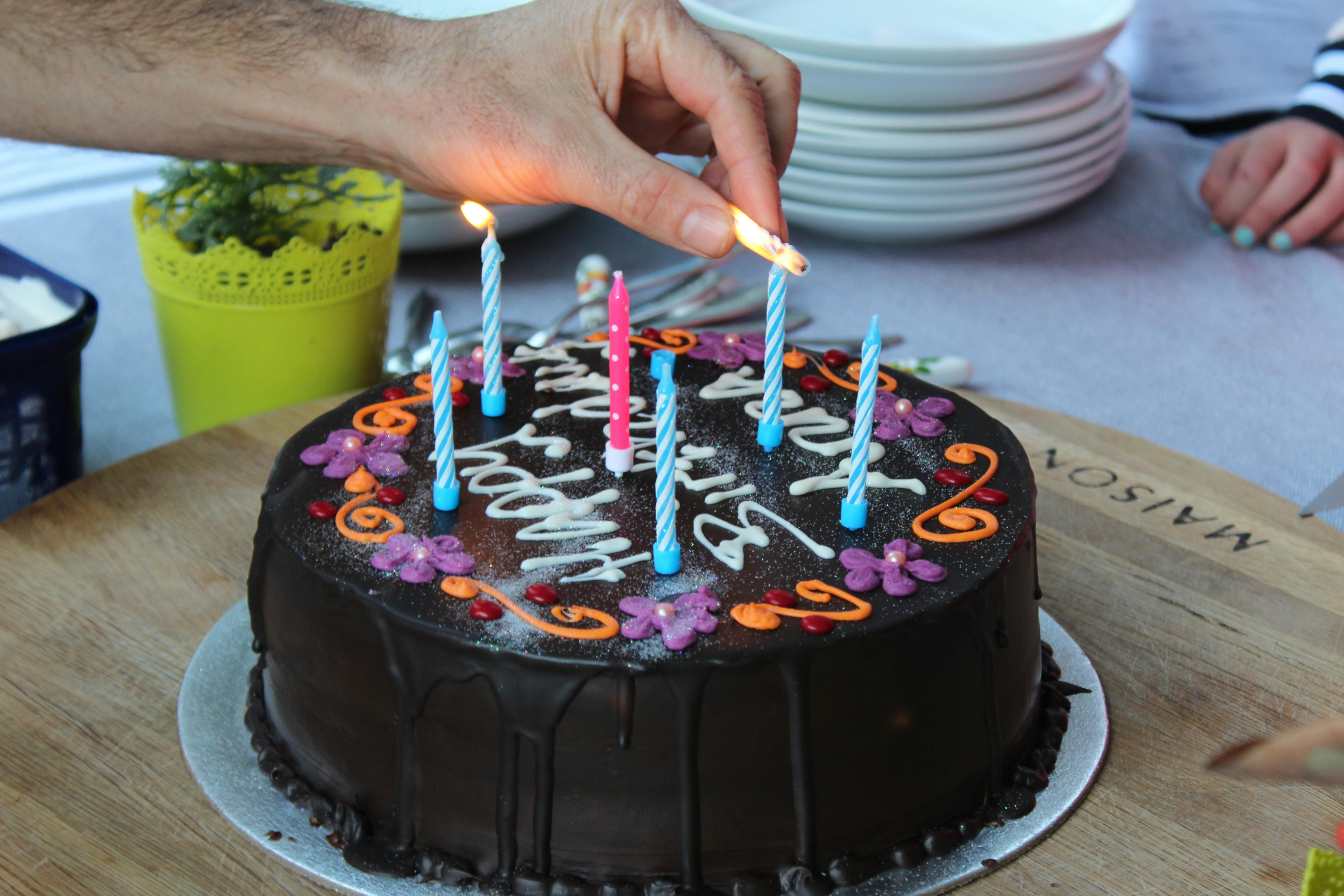 Photo Gratuite De Anniversaire Bougies Cake