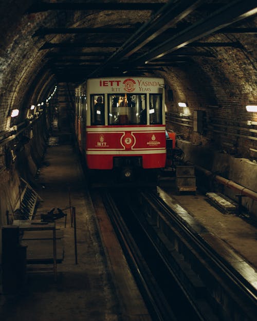 Foto profissional grátis de metrô, sistema de transporte, subterrâneo