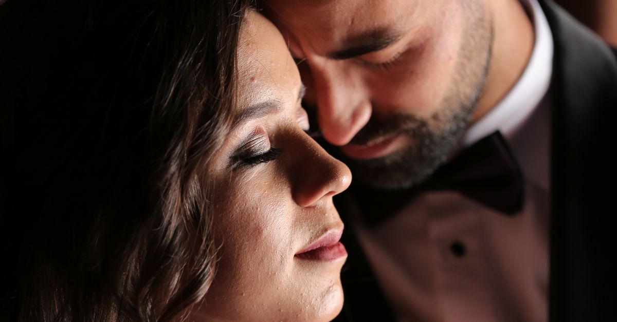 Couple Leaning on Each Other · Free Stock Photo