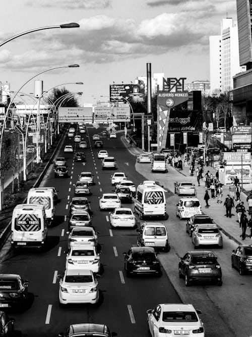 Základová fotografie zdarma na téma auta, černobílý, dopravní systém