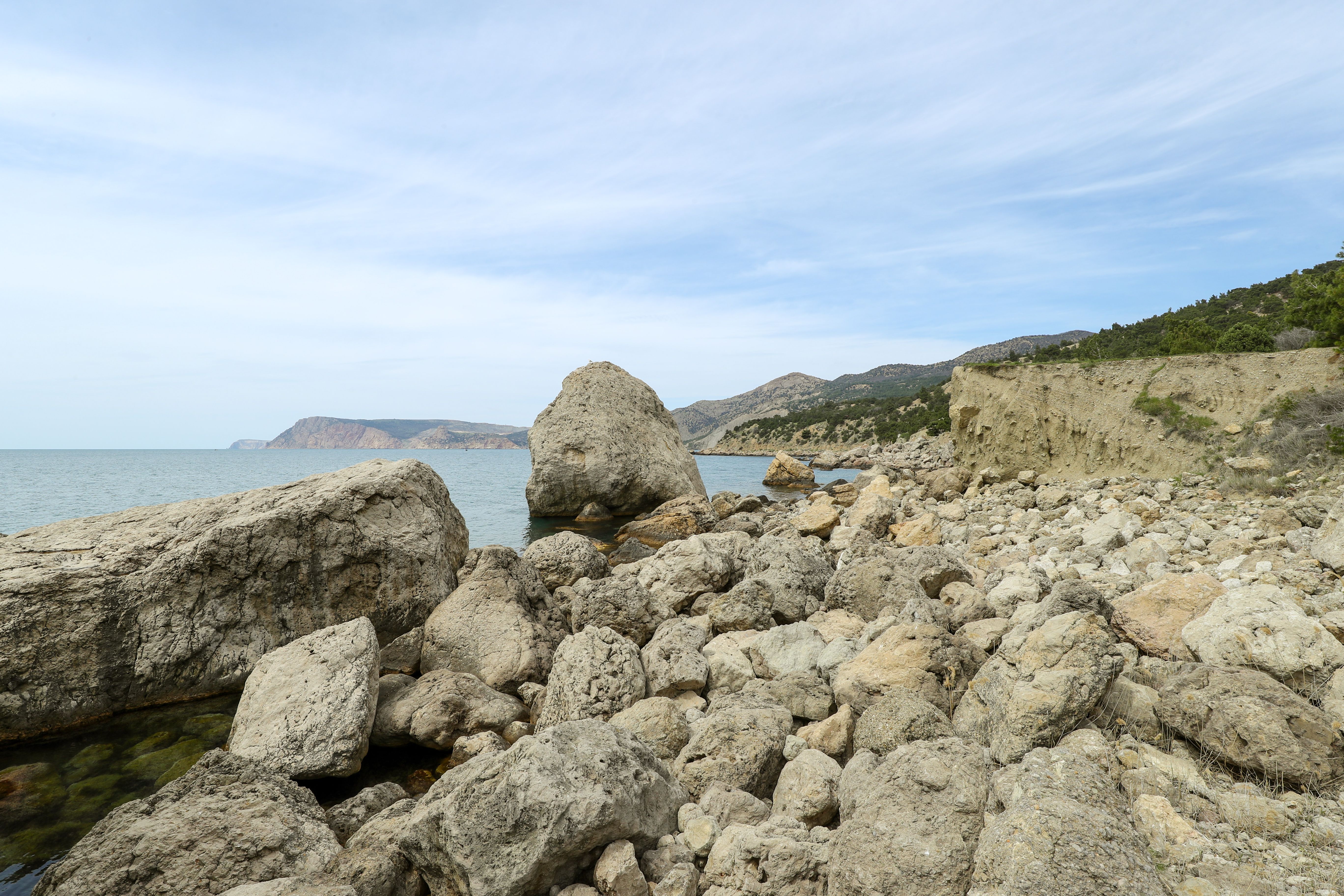 Gray Rocks on Shore · Free Stock Photo