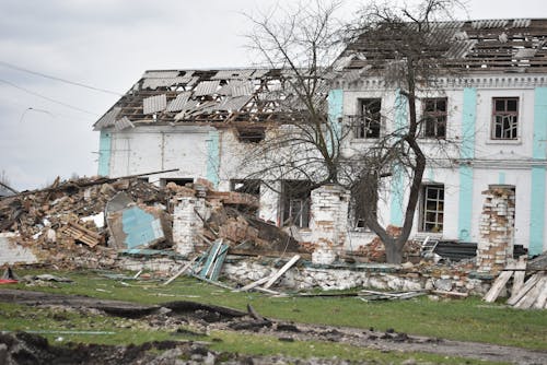 Foto d'estoc gratuïta de abandonat, arruïnar, casa