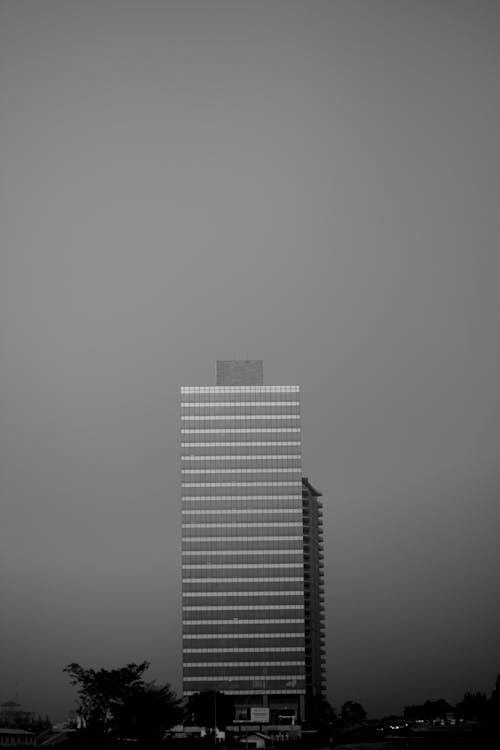 Ingyenes stockfotó ég, épület, fekete-fehér témában
