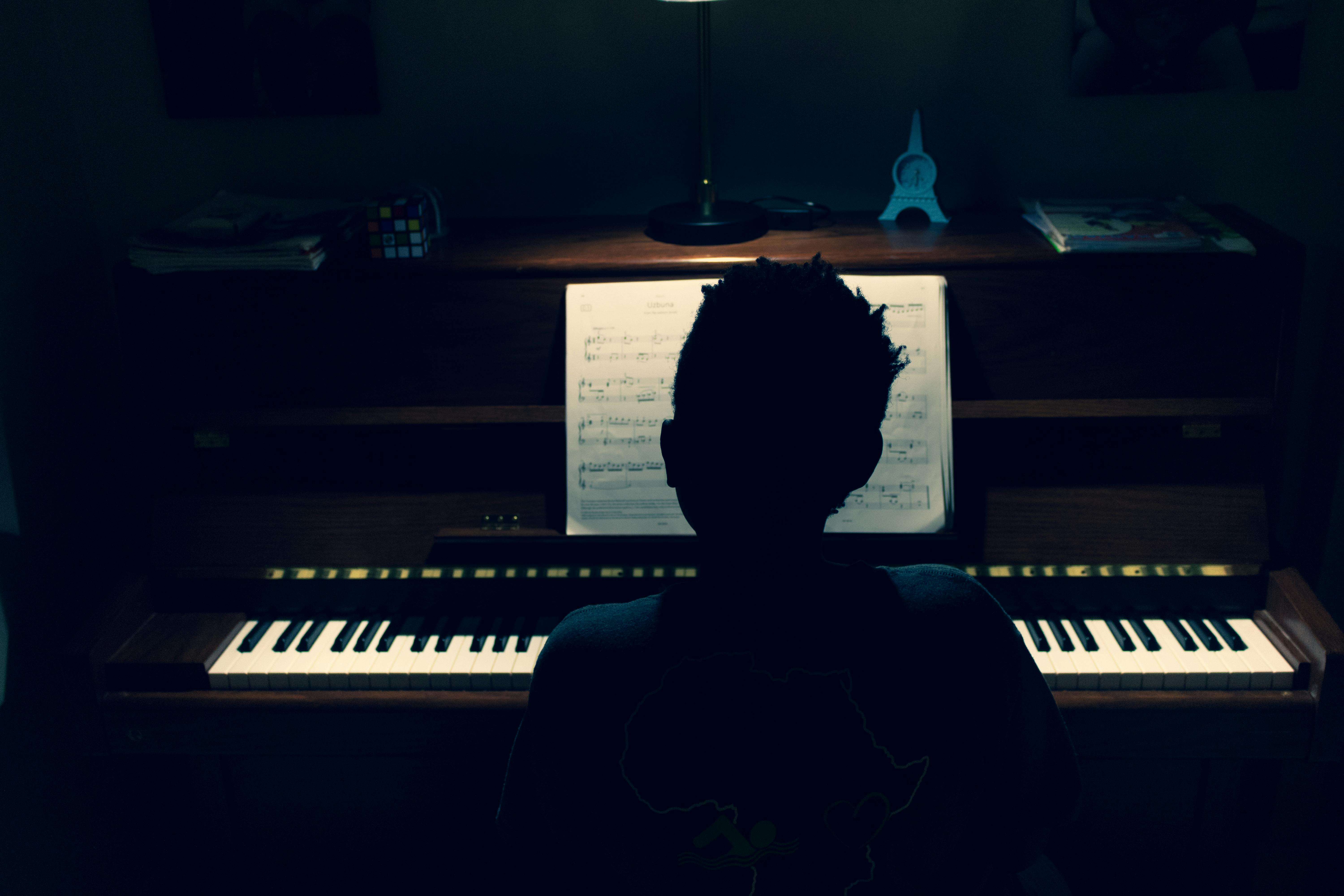 Free stock photo of piano, piano player