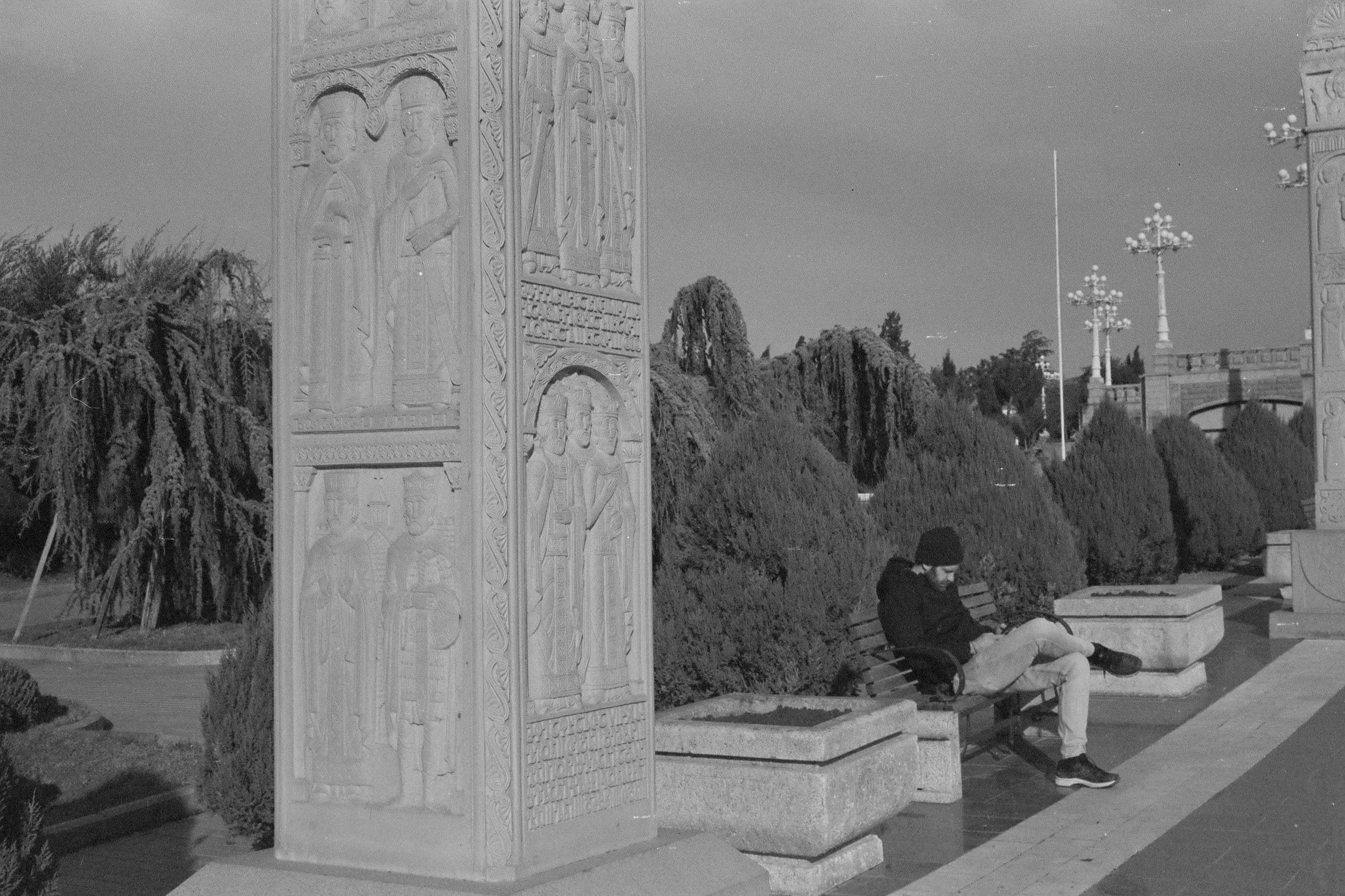 Sculptures Carved on Monument in Park · Free Stock Photo