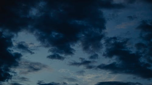 Kostenloses Stock Foto zu dramatisch, dunkle wolken, himmel