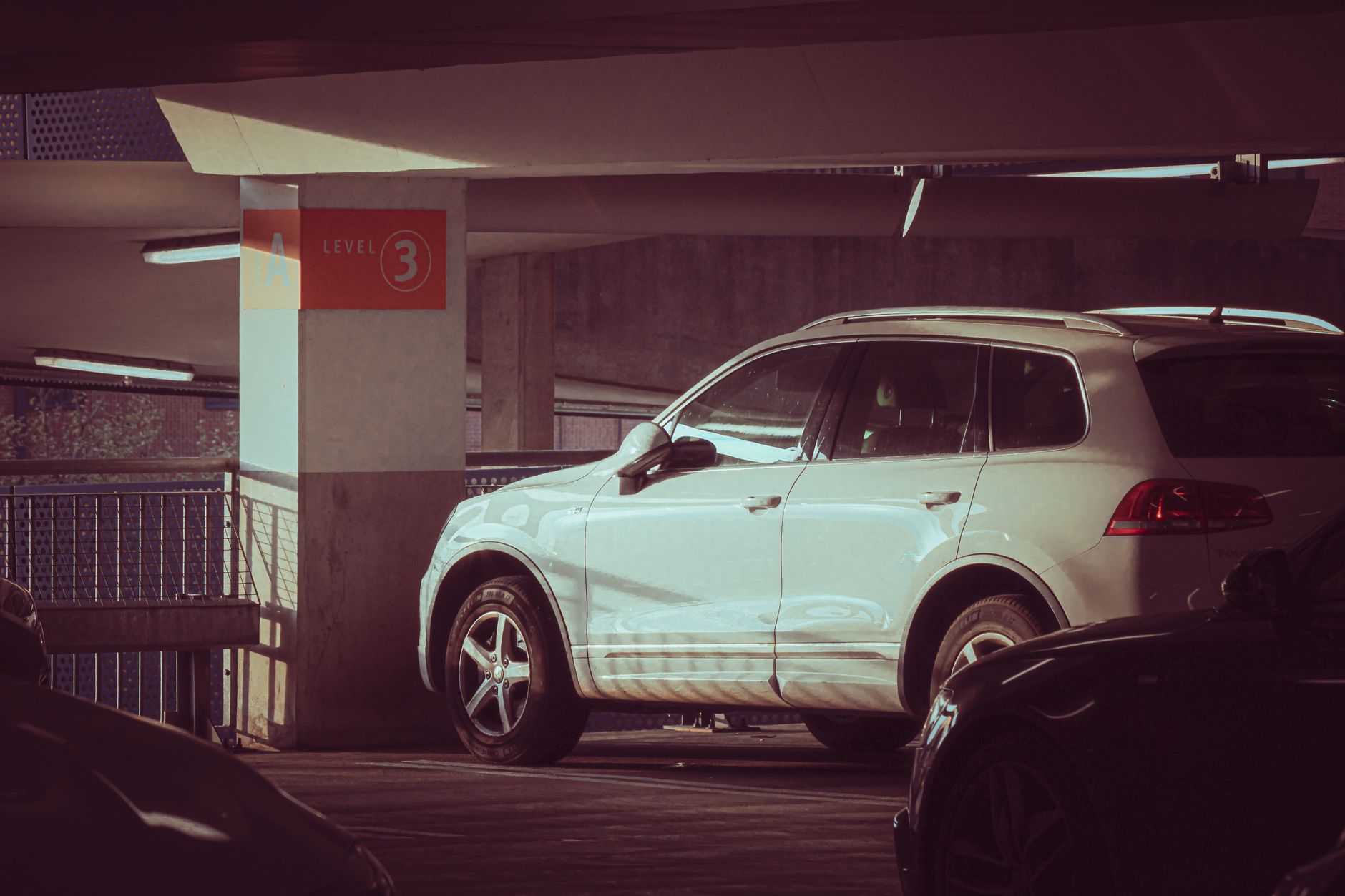 Featured image for the article: Delhi MPD 2047 proposes higher street parking rates near multi-level lots