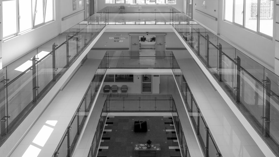 modern office with clear walkways and organized desks - clean and tidy workplace modern office with clear walkways and organized desks - clean and tidy workplace