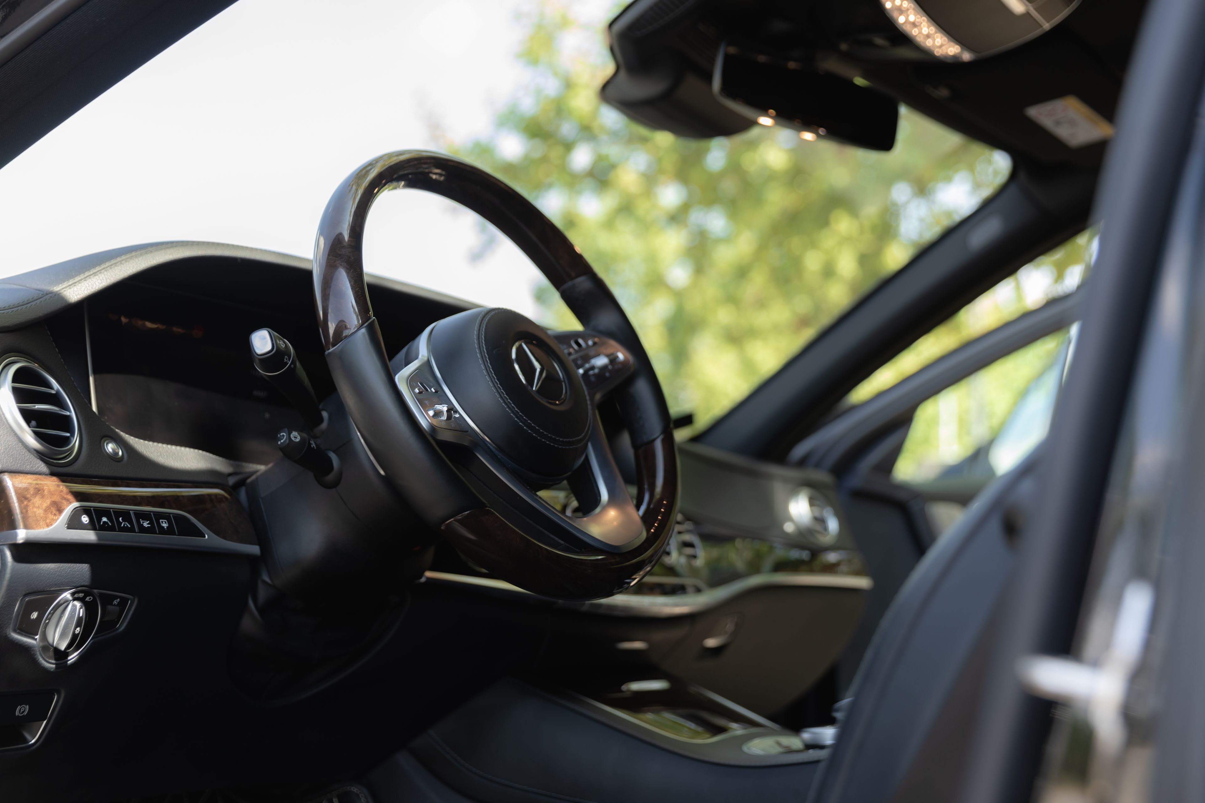 Mercedes-Benz S-Class chauffeur driven car