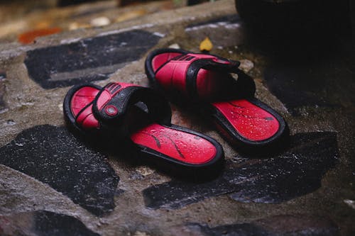 Black and Red Wet Sandals