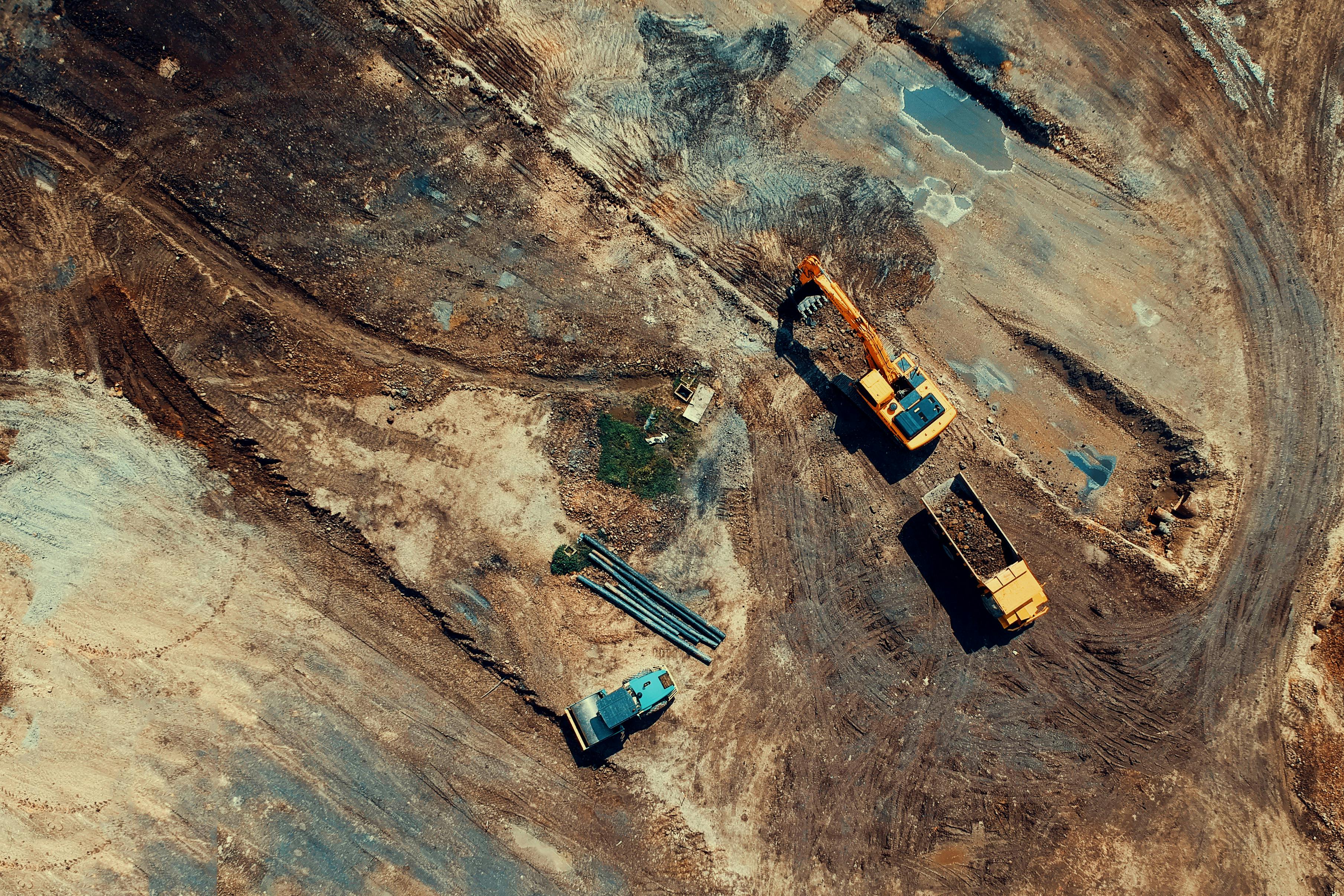 aerial photo of heavy equipments