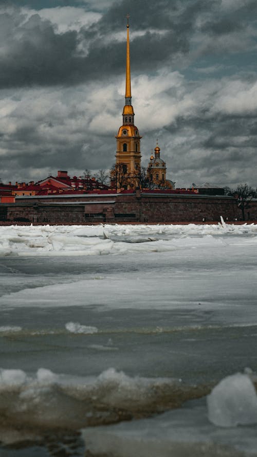 Fotos de stock gratuitas de Iglesia, invierno, río congelado