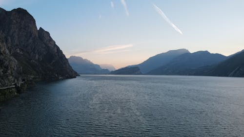 l'alba sul Lago di Garda