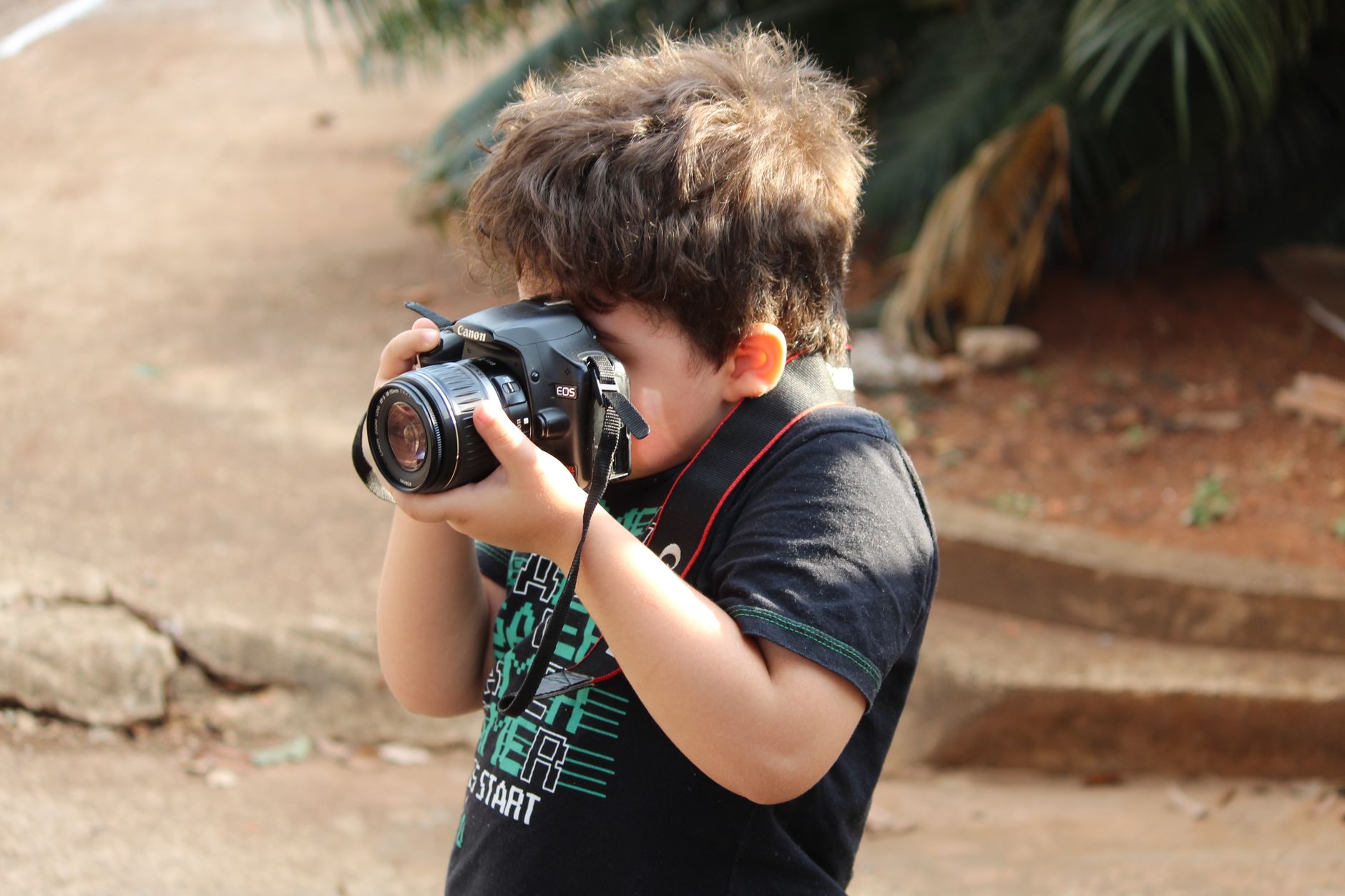 Capturing Unschooling Adventures: How Photos and Captions Enhance Learning Documentation