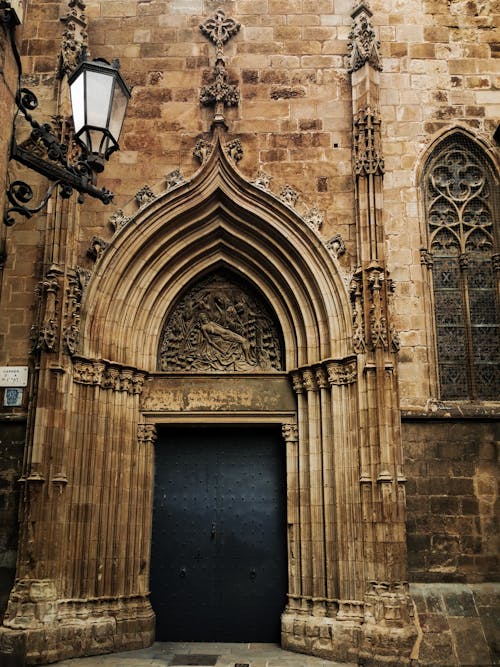 Ingyenes stockfotó ajtók, barcelona, barcelona székesegyház témában