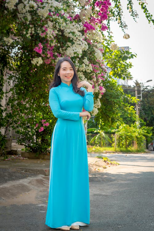 Free Beautiful Woman in Blue Ao Dai Stock Photo