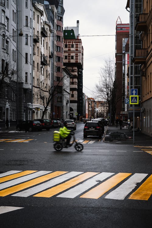 Kostnadsfri bild av byggnader, gångväg, gata