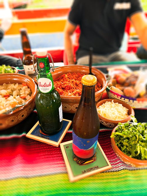 Comida mexicana en trajineras de Xochimilco
