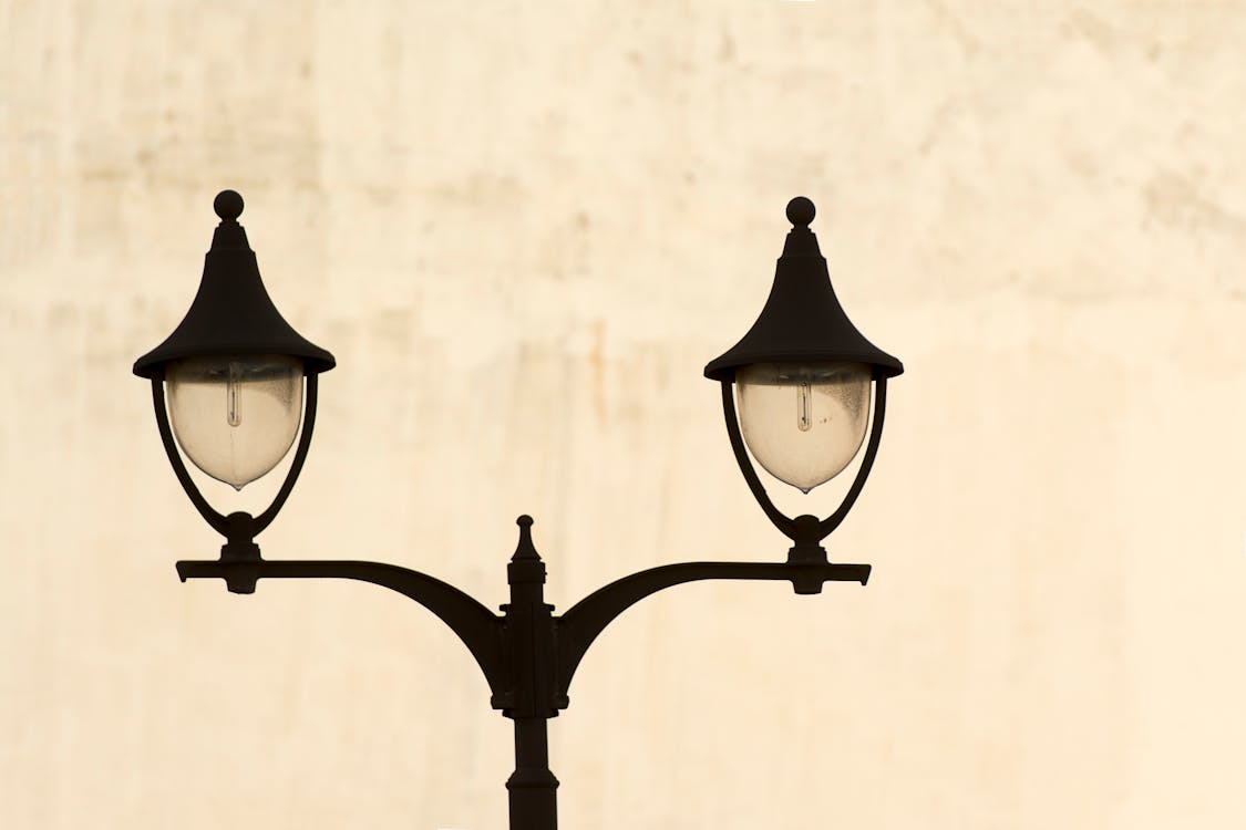 Kostenloses Stock Foto zu laternenmast, straßenlaterne, straßenlaternen