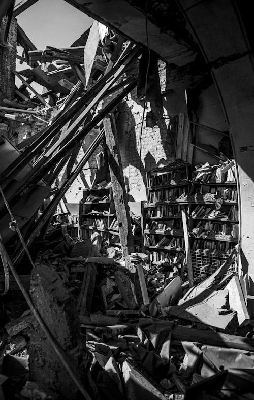 Fotos de stock gratuitas de biblioteca, destrucción, guerra
