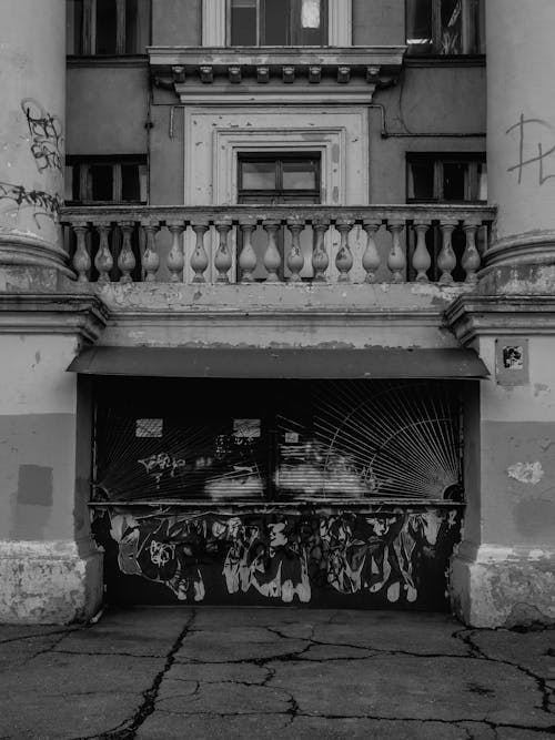 Základová fotografie zdarma na téma architektura, balkon, beton