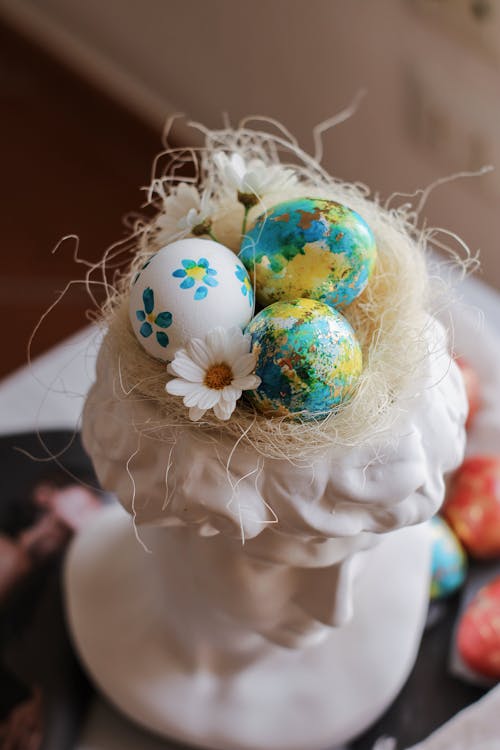 Beautiful Dyed Easter Eggs 