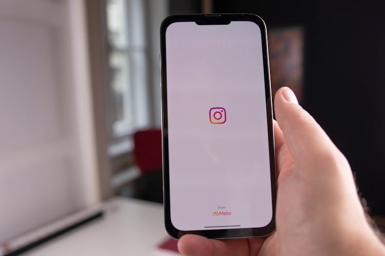 How to see hot sale hidden instagram stories