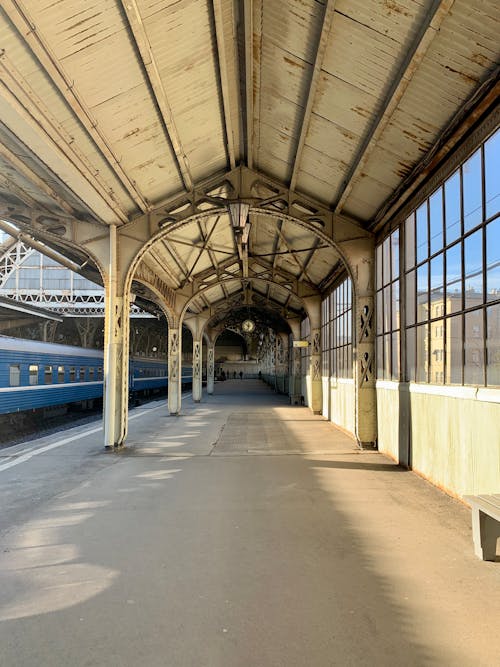 ターミナル, プラットフォーム, 列車の無料の写真素材