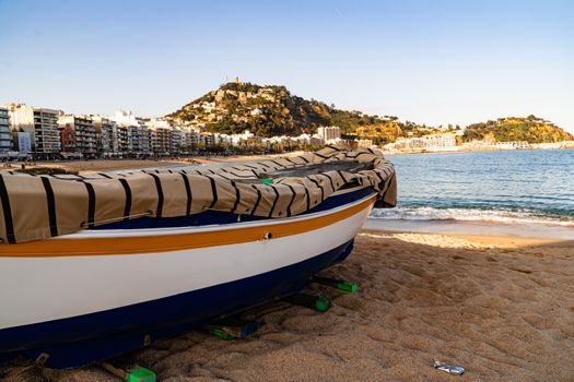 Mar Bella Beach