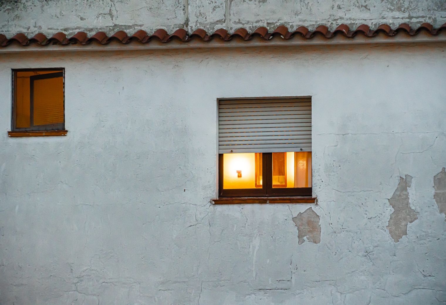 Exterior Painting in New Addington — woodwork brushed to a crisp, smooth line
