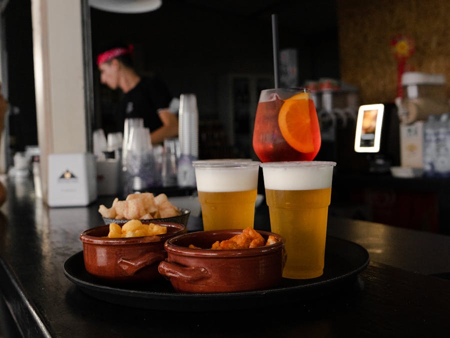 Can you drink alcohol while taking saw palmetto?