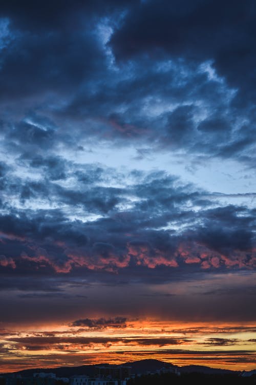 Free Scenic View of Clouds During Dawn Stock Photo