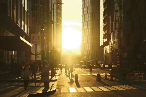 Free Vibrant street view of Moscow city during sunset, capturing urban life and architecture. Stock Photo