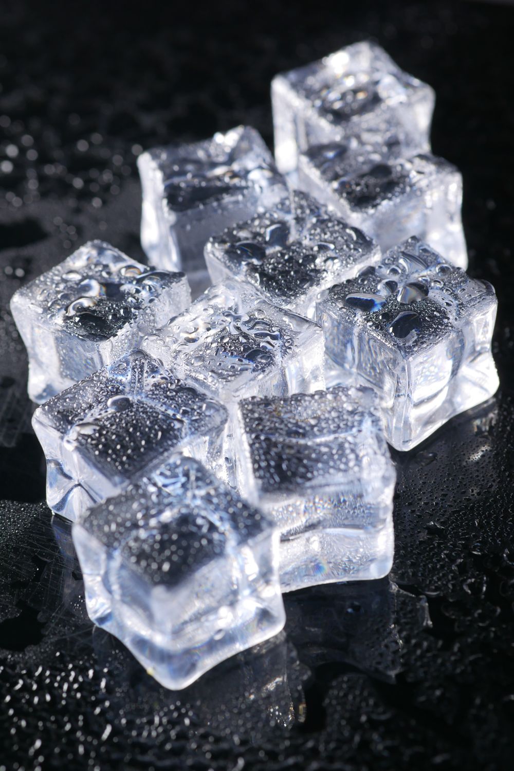 Clear ice cubes