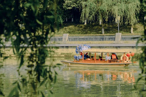 Photos gratuites de bateau, bateau en bois, fleuve