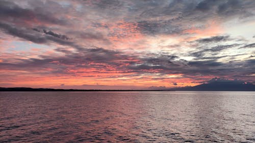 бесплатная Бесплатное стоковое фото с вода, живописное небо, закат Стоковое фото