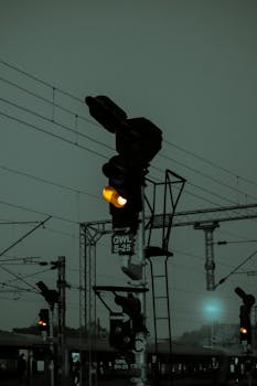 A Madhya Pradesh minister conducts a late-night inspection of Gwalior's electricity supply, addressing power issues.