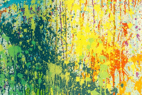 Желтая, зеленая и красная абстрактная живопись