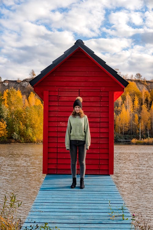 Kostnadsfri bild av brygga, däck, kvinna