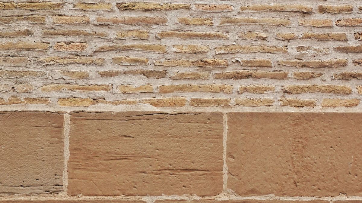 Techniques de rénovation durable pour bâtiments anciens - illustration