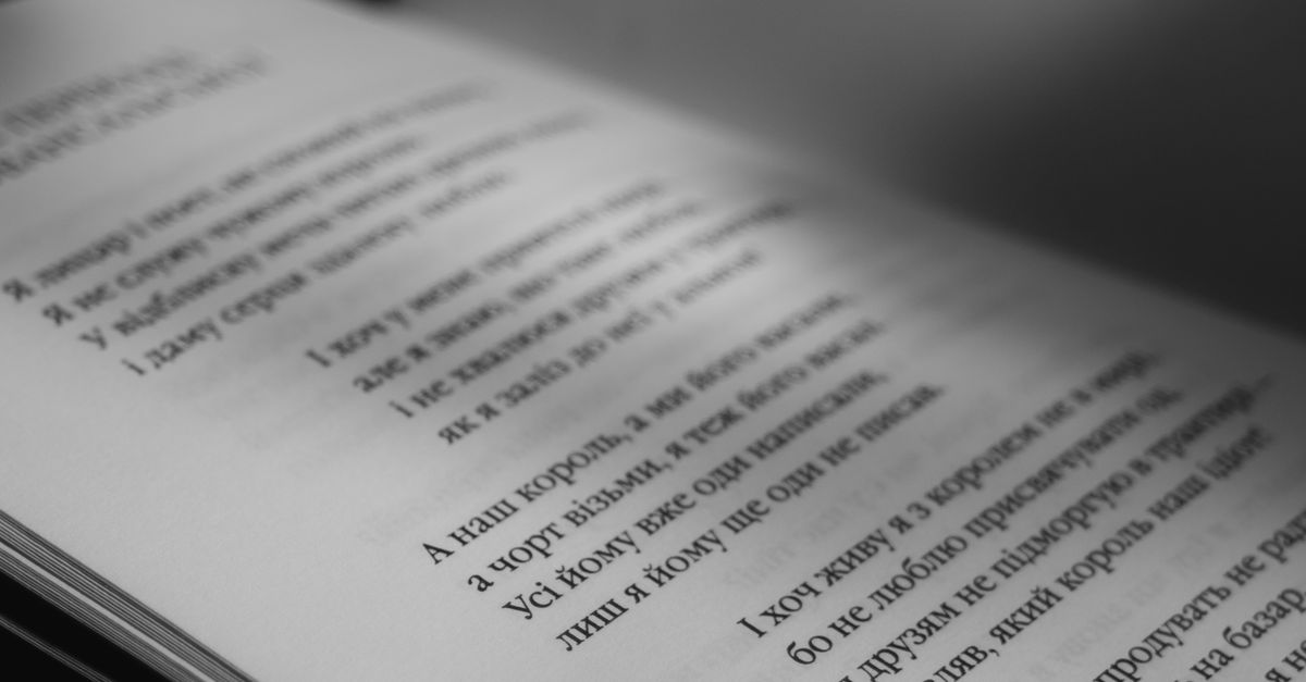Un recorrido por los 12 poetas más traducidos y la evolución de sus versiones Un recorrido por los 12 poetas más traducidos y la evolución de sus versiones