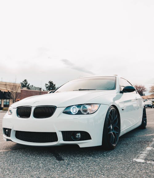 Foto profissional grátis de BMW, carro branco, carro caro