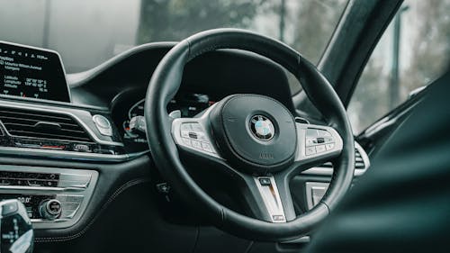 Gratis stockfoto met auto-interieur, BMW, dashboard Stockfoto