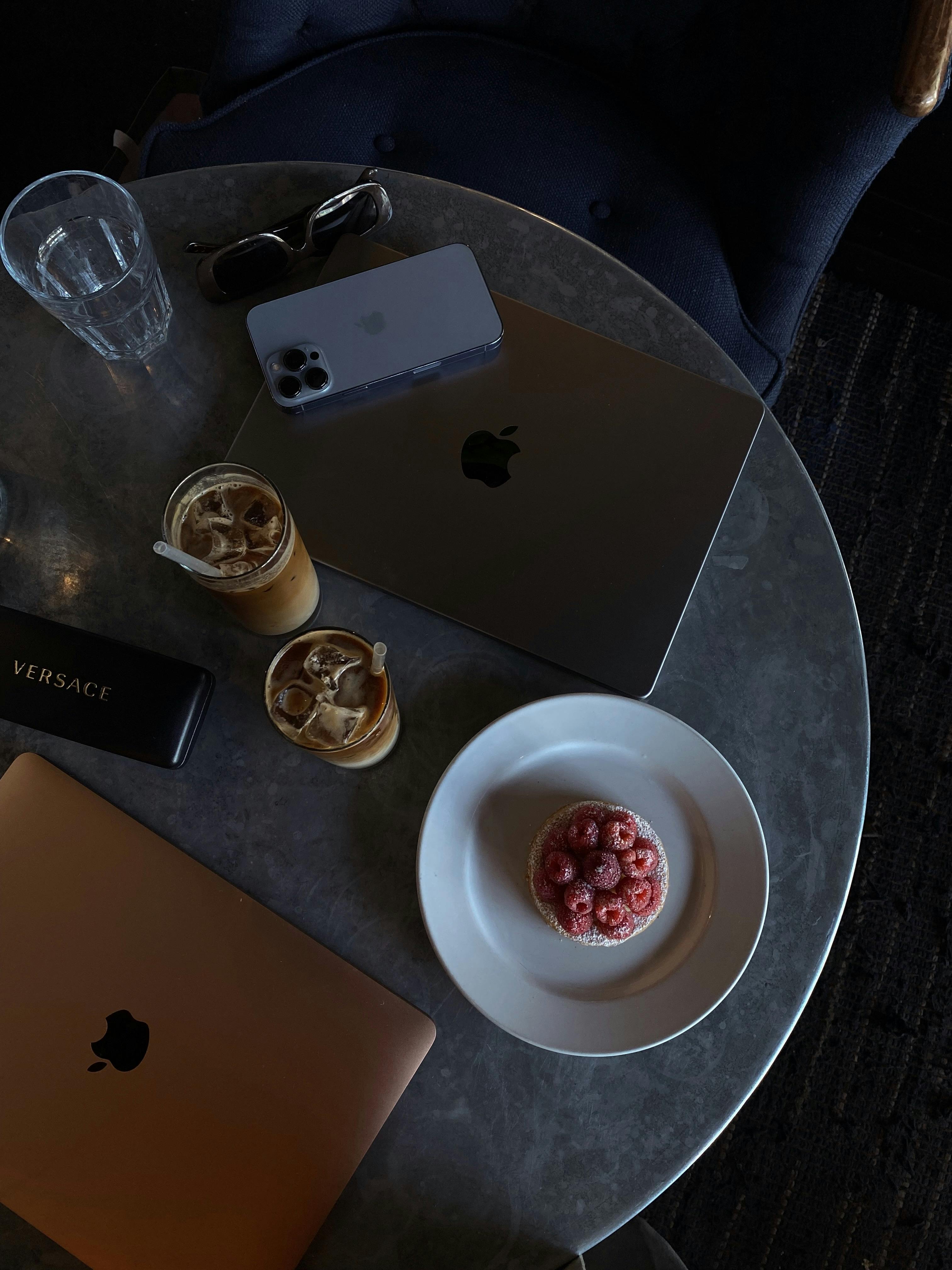 What percentage of golfers can break 90?